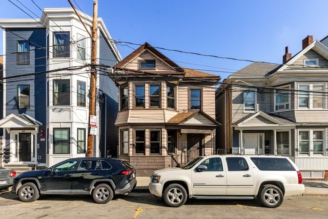 150 Falcon St, Boston, MA 02128