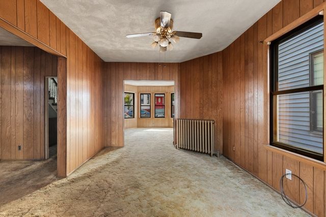 150 Falcon St, Boston, MA 02128