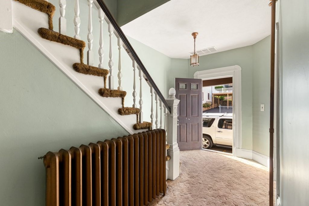 150 Falcon St, Boston, MA 02128