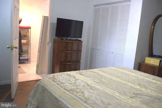 1902 VALLEY TER SE, Washington, DC 20032