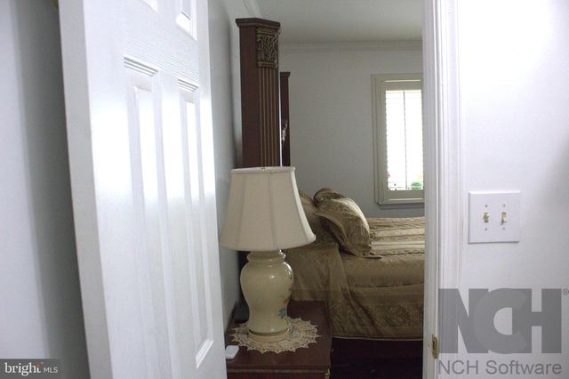 1902 VALLEY TER SE, Washington, DC 20032