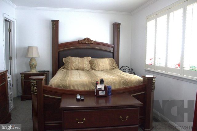 1902 VALLEY TER SE, Washington, DC 20032