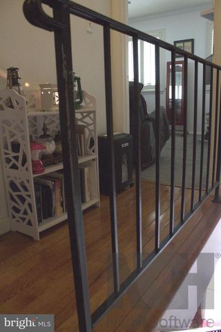 1902 VALLEY TER SE, Washington, DC 20032