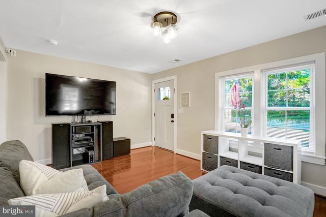3107 MEMORIAL ST, Alexandria, VA 22306
