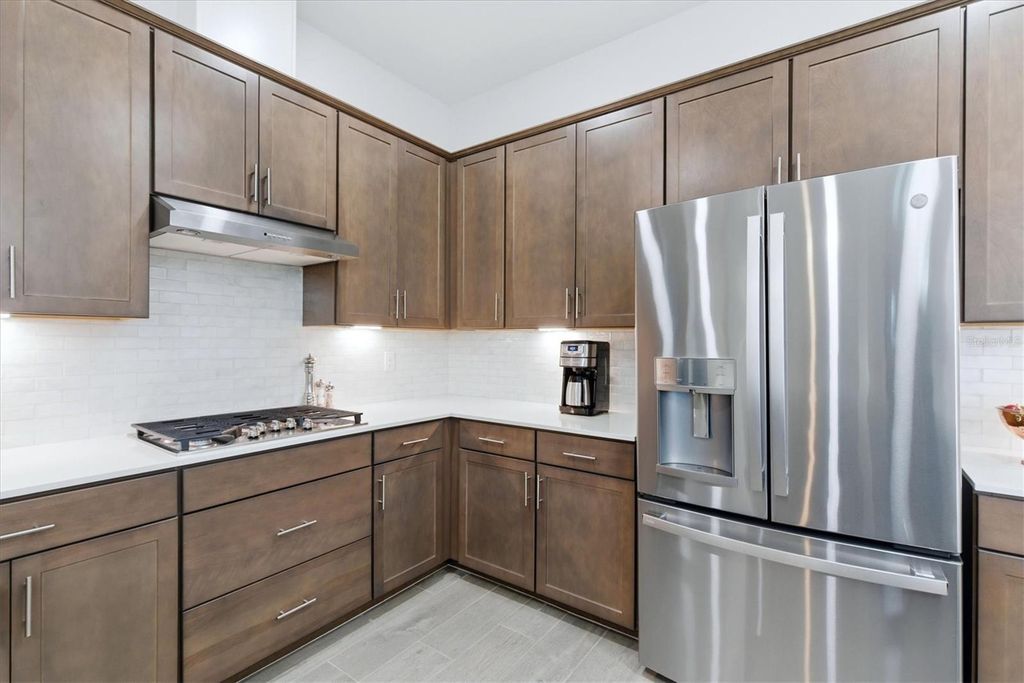 Image 11 of property listing at 20474 NAPA LOOP, Estero, FL 33928