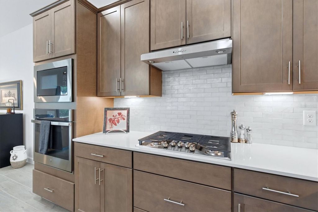 Image 12 of property listing at 20474 NAPA LOOP, Estero, FL 33928