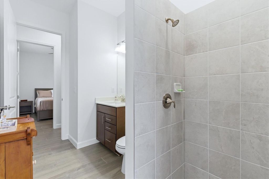 Image 27 of property listing at 20474 NAPA LOOP, Estero, FL 33928