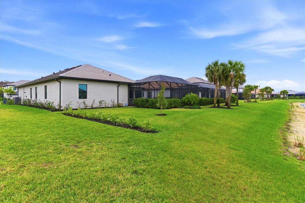 Image 33 of property listing at 20474 NAPA LOOP, Estero, FL 33928