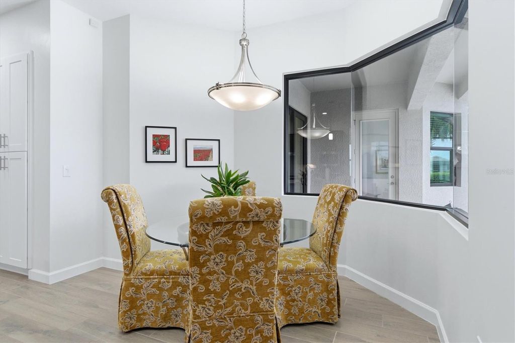 Image 9 of property listing at 20474 NAPA LOOP, Estero, FL 33928