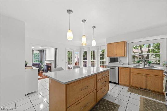 20116 Ellsworth Drive, Strongsville, OH 44149