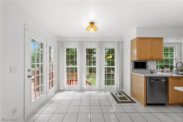 20116 Ellsworth Drive, Strongsville, OH 44149