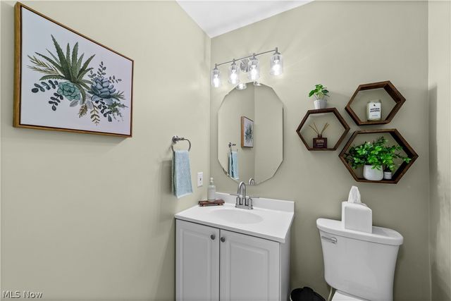 20116 Ellsworth Drive, Strongsville, OH 44149