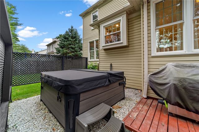 20116 Ellsworth Drive, Strongsville, OH 44149