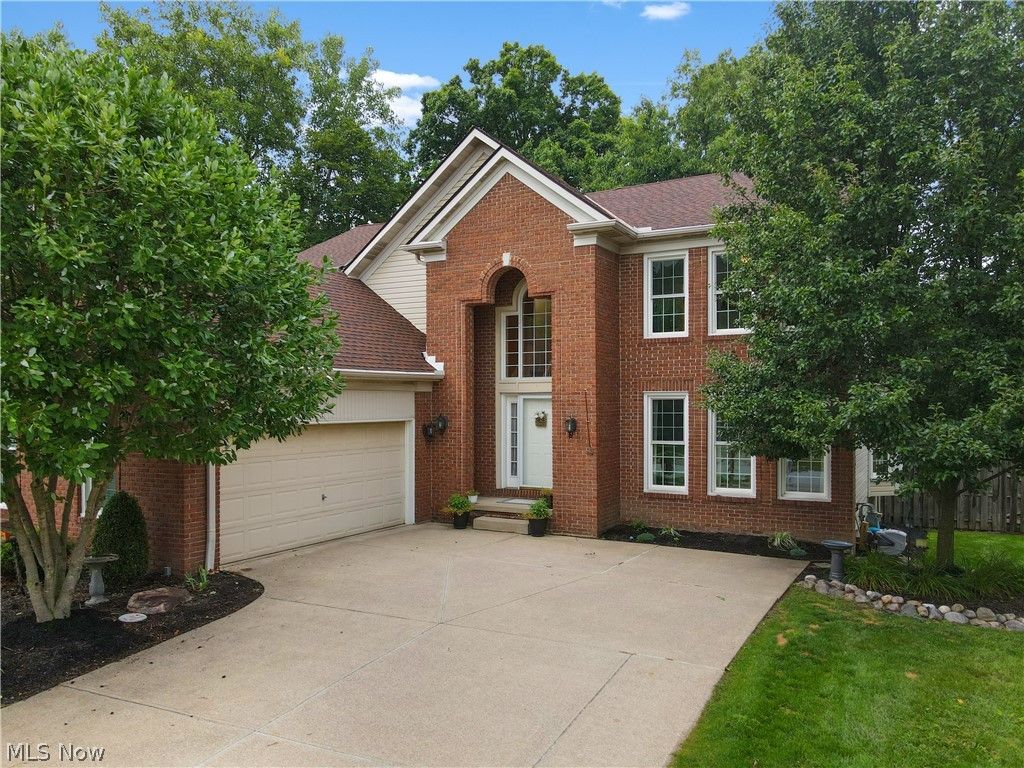20116 Ellsworth Drive, Strongsville, OH 44149