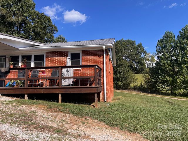 54 Dee Cable Drive, Marion, NC 28752
