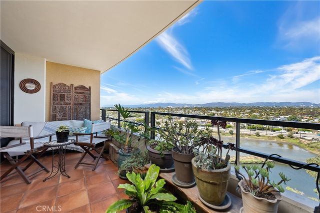 4265 Marina City Drive 511W, Marina Del Rey, CA 90292