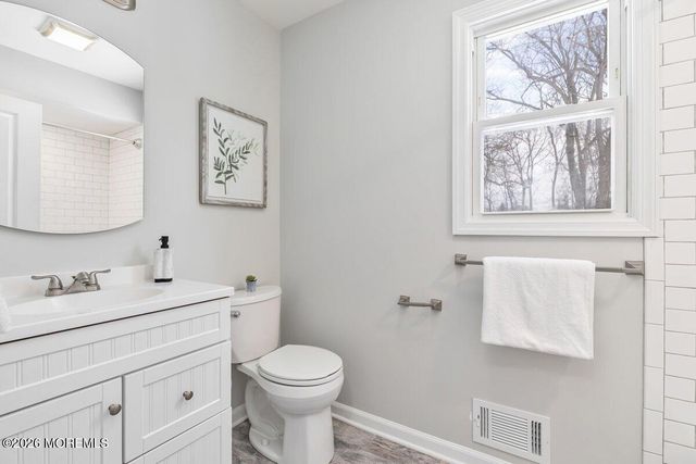 4 Templer Way, Hazlet, NJ 07730