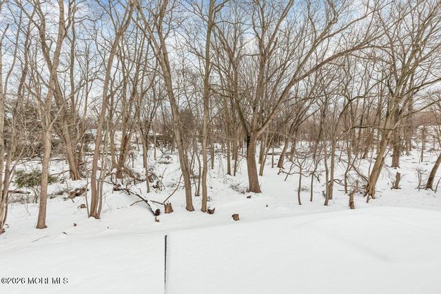 4 Templer Way, Hazlet, NJ 07730