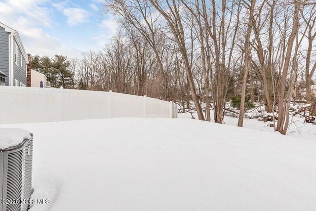 4 Templer Way, Hazlet, NJ 07730