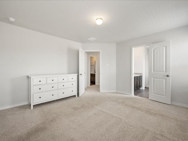 5701 Willamette Drive, Fort Worth, TX 76119