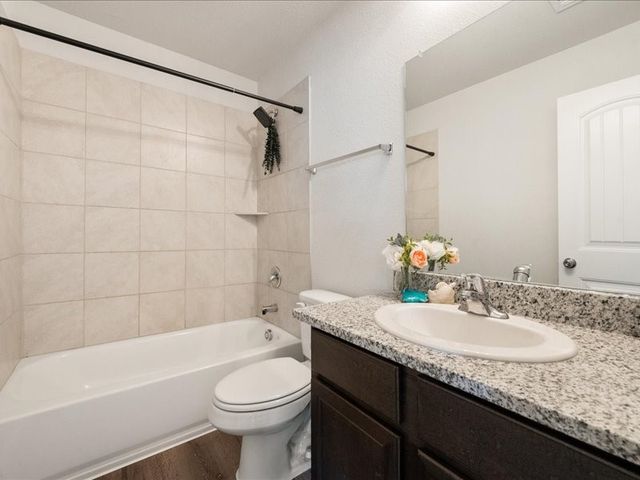 5701 Willamette Drive, Fort Worth, TX 76119