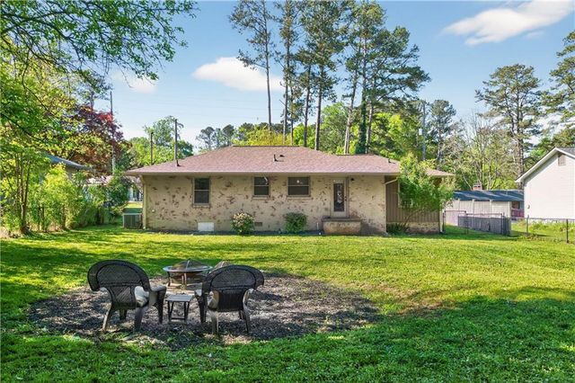 4404 Robinson Street, Acworth, GA 30101