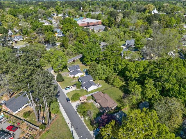 4404 Robinson Street, Acworth, GA 30101