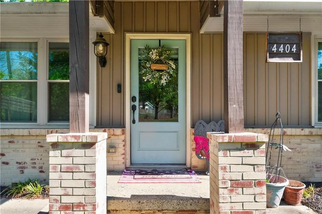 4404 Robinson Street, Acworth, GA 30101