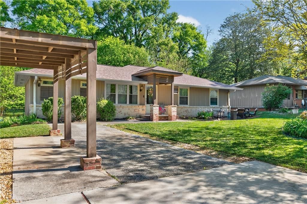 4404 Robinson Street, Acworth, GA 30101