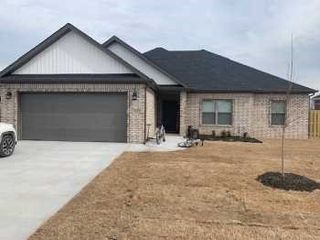 1024 Laux Lane, Pea Ridge, AR 72751