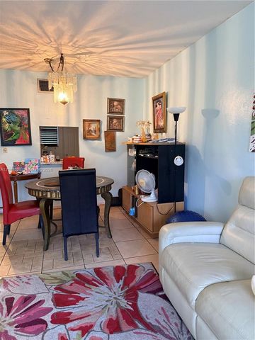201 Terrace NE 2790 H215, Aventura, FL 33180