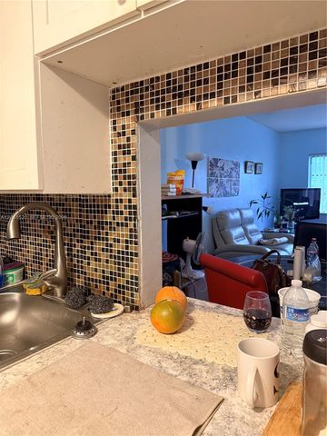 201 Terrace NE 2790 H215, Aventura, FL 33180