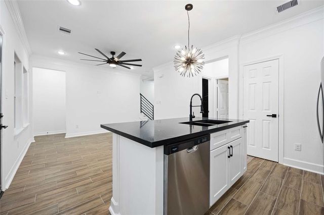 5311 Liberty Road, Houston, TX 77026