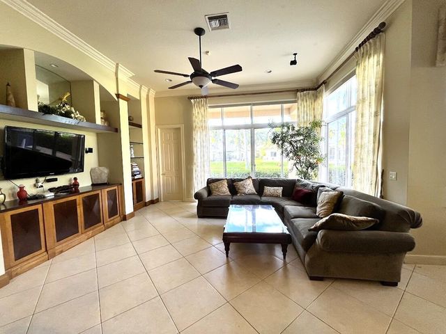 10997 CANARY ISLAND Court, Plantation, FL 33324