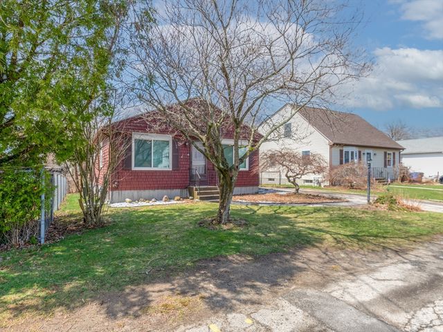 172 Bryant St, Cumberland, RI 02864