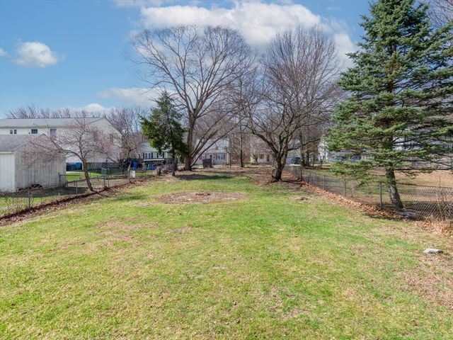 172 Bryant St, Cumberland, RI 02864