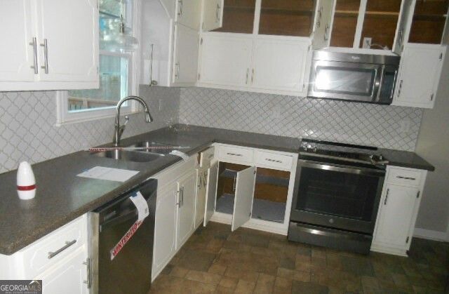 122 Farmbrook Trail, Stockbridge, GA 30281