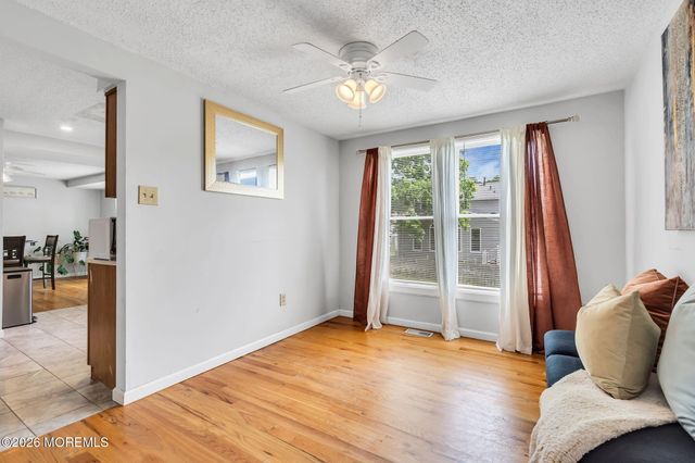 22 Compass Lane, Barnegat, NJ 08005