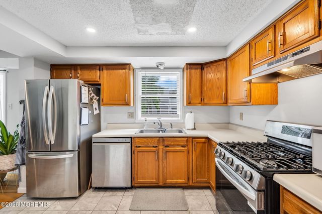 22 Compass Lane, Barnegat, NJ 08005