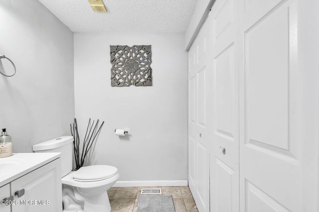 22 Compass Lane, Barnegat, NJ 08005