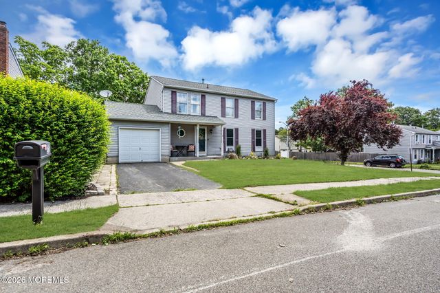 22 Compass Lane, Barnegat, NJ 08005