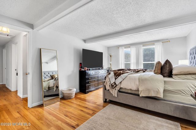 22 Compass Lane, Barnegat, NJ 08005