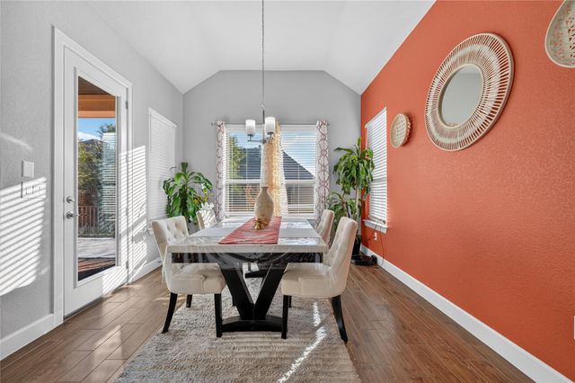 137 Claiborne Lake LN, Georgetown, TX 78628