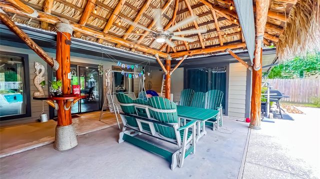 1106 Kipp Avenue, Kemah, TX 77565