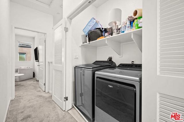 8408 N Fresco Way, Northridge, CA 91325