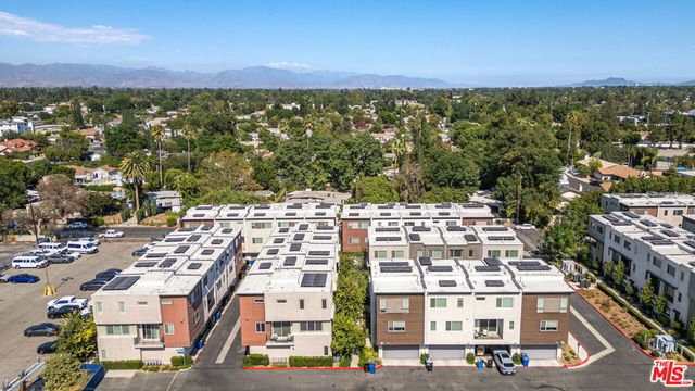 8408 N Fresco Way, Northridge, CA 91325
