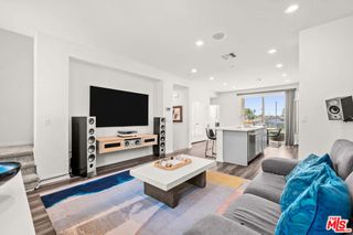 8408 N Fresco Way, Northridge, CA 91325