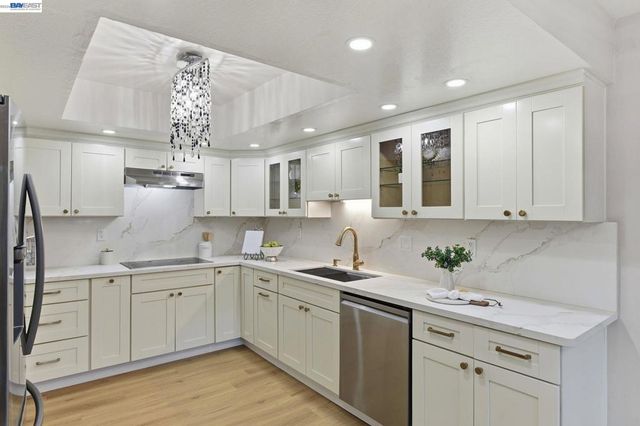 1354 Dale Ave 9, Mountain View, CA 94040