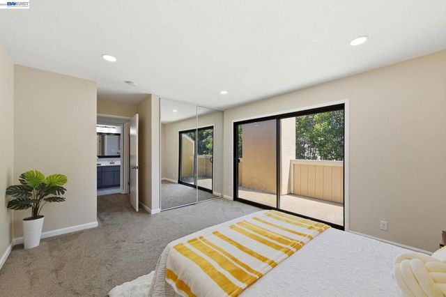 1354 Dale Ave 9, Mountain View, CA 94040