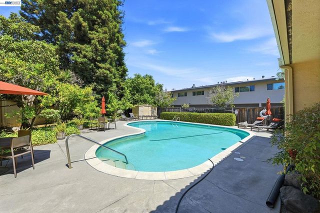 1354 Dale Ave 9, Mountain View, CA 94040